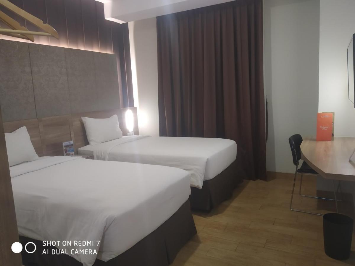 Grand G7 Hotel Kemayoran Jakarta Luaran gambar